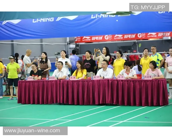 深圳羽毛球队团队协作再创新高助力羽毛球运动发展新篇章