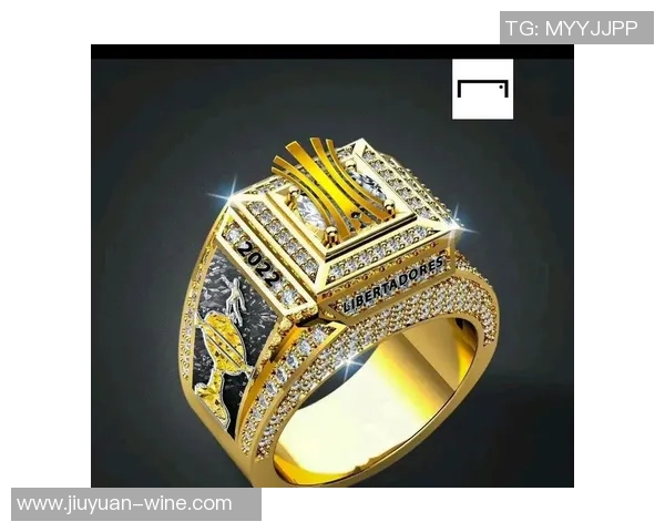 足球明星纪念品戒指的魅力与收藏价值探讨